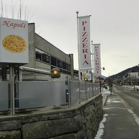 アパート Crystal Apartments, D